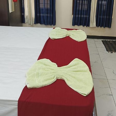 Sri Padmanabha Tourist Home 트리반드룸 외부 사진